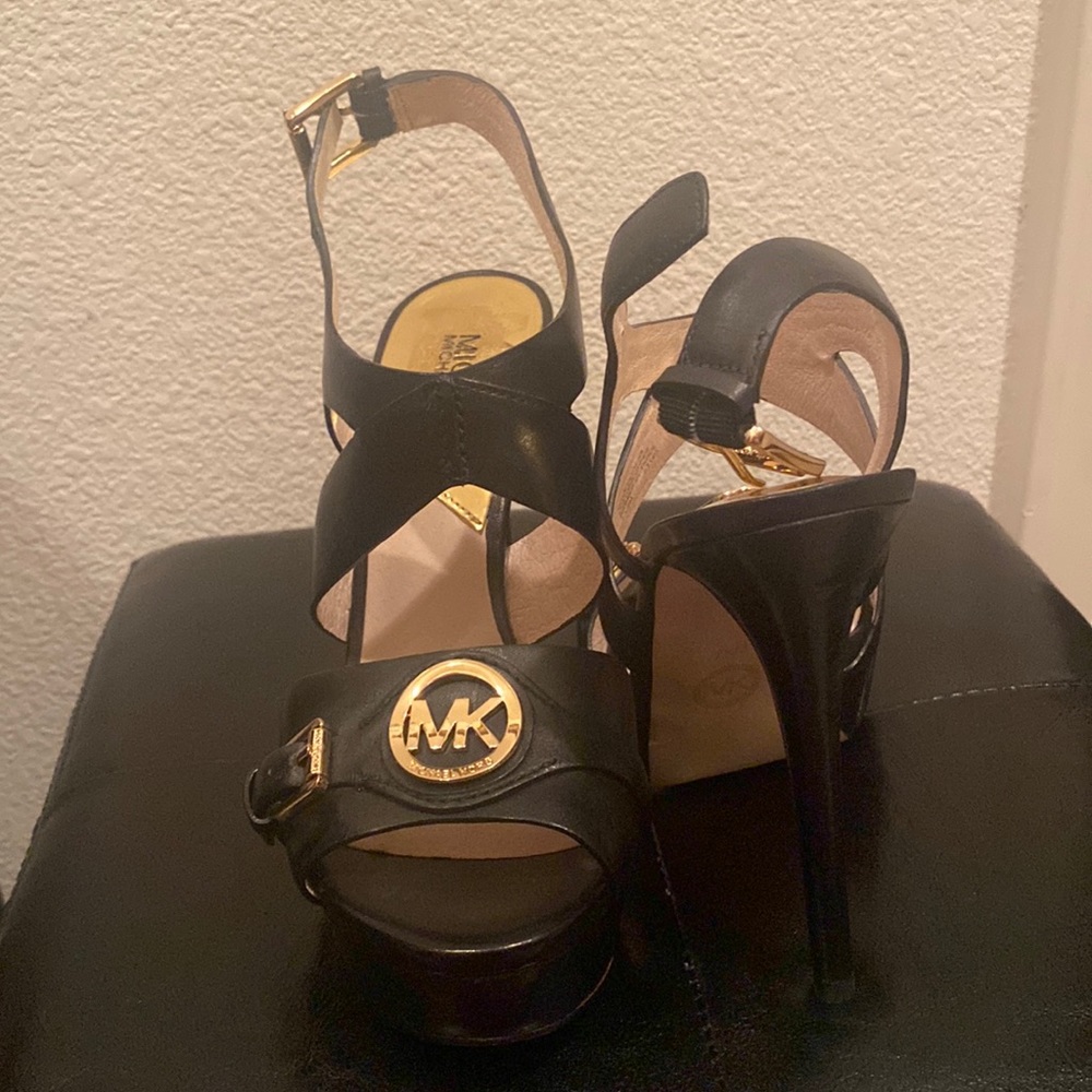 MICHAEL KORS HEELS